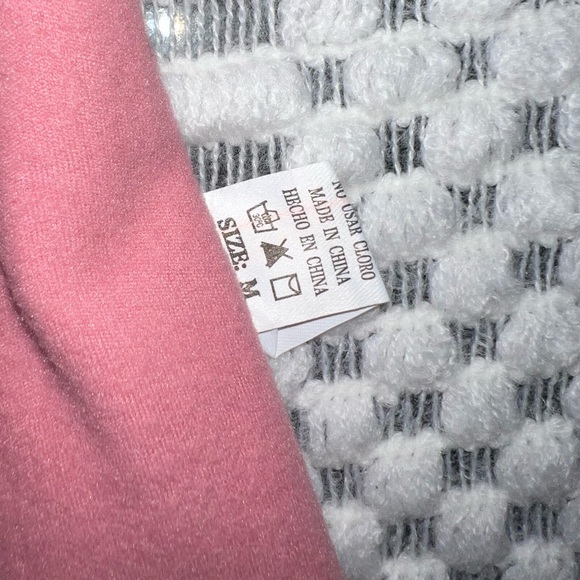 Workout top - Picture 5 of 5